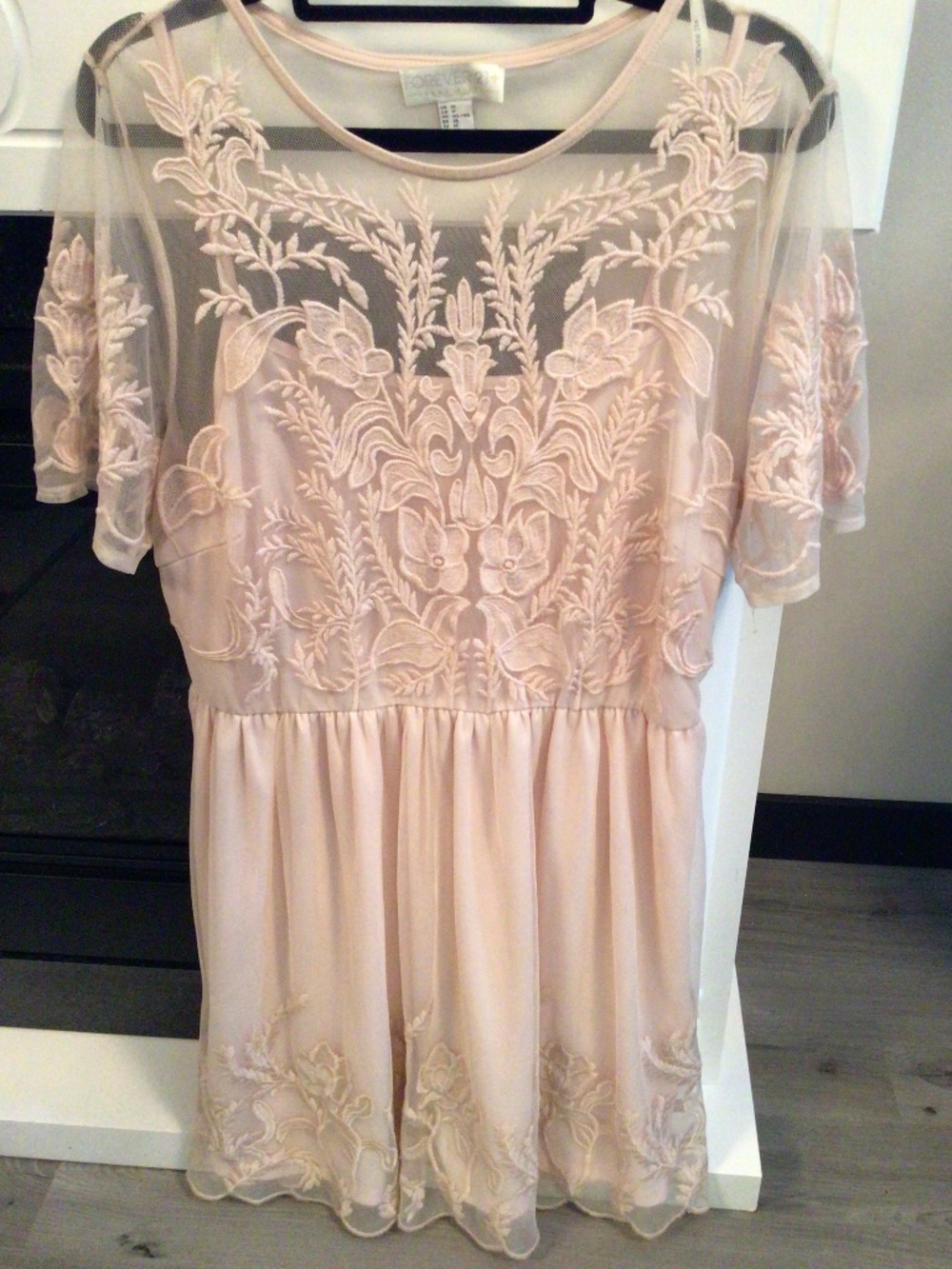 Forever 21 Plus Size 1X pink fairycore lace dress in new like condition